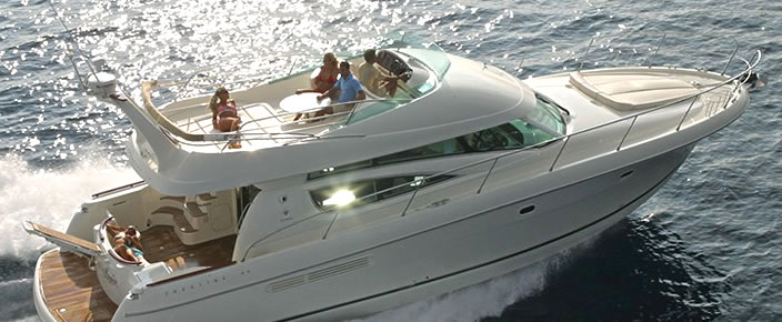 Moottoriveneet charter